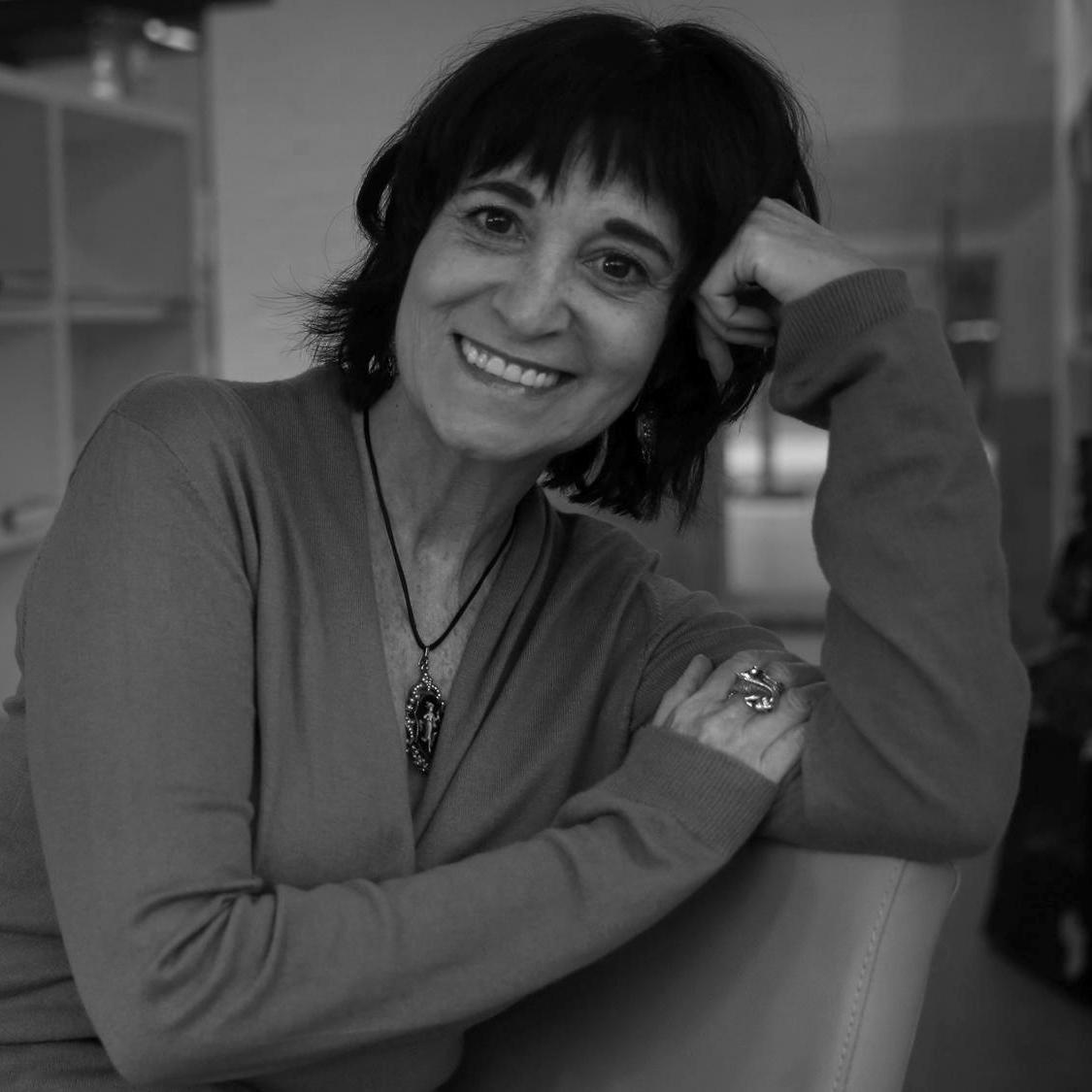 Hablemos Escritoras · Perfil de Escritora: Rosa Montero